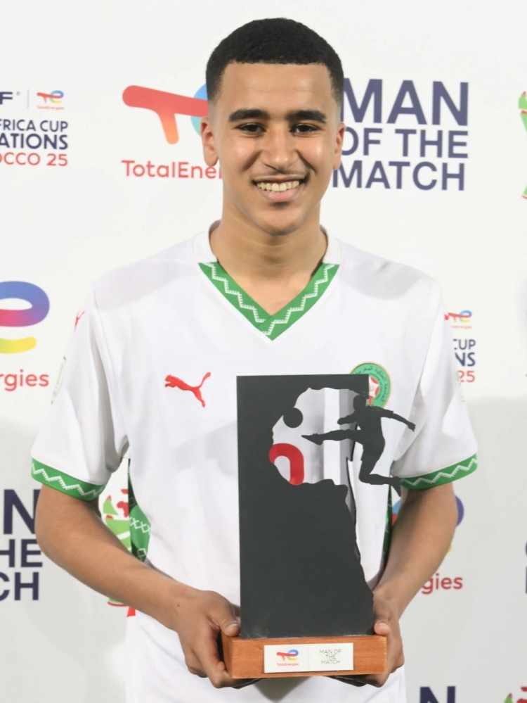 阿斯：16岁摩洛哥新星未能通过皇马的体检，可能重返阿贾克斯效力