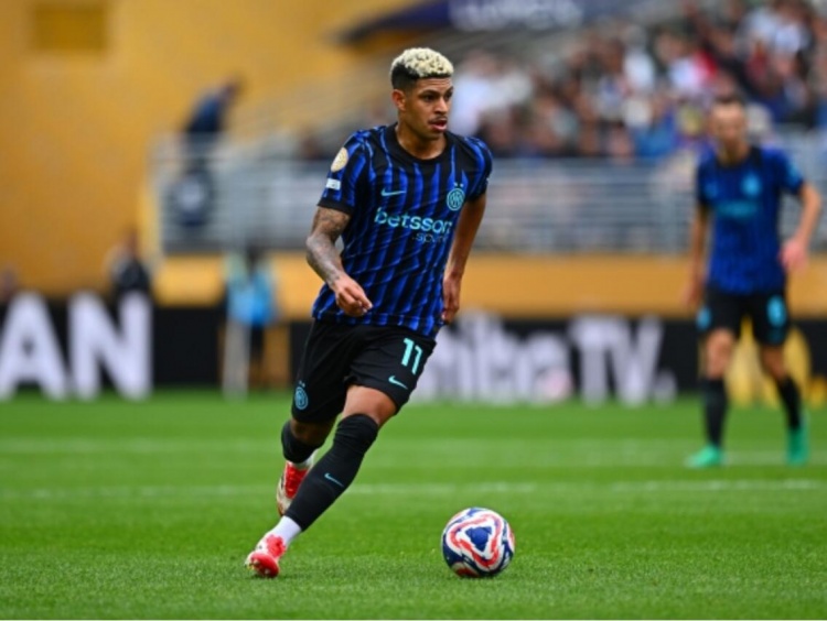 路易斯-恩里克：我能胜任右路左路甚至中路 偶像大罗&小罗&内马尔