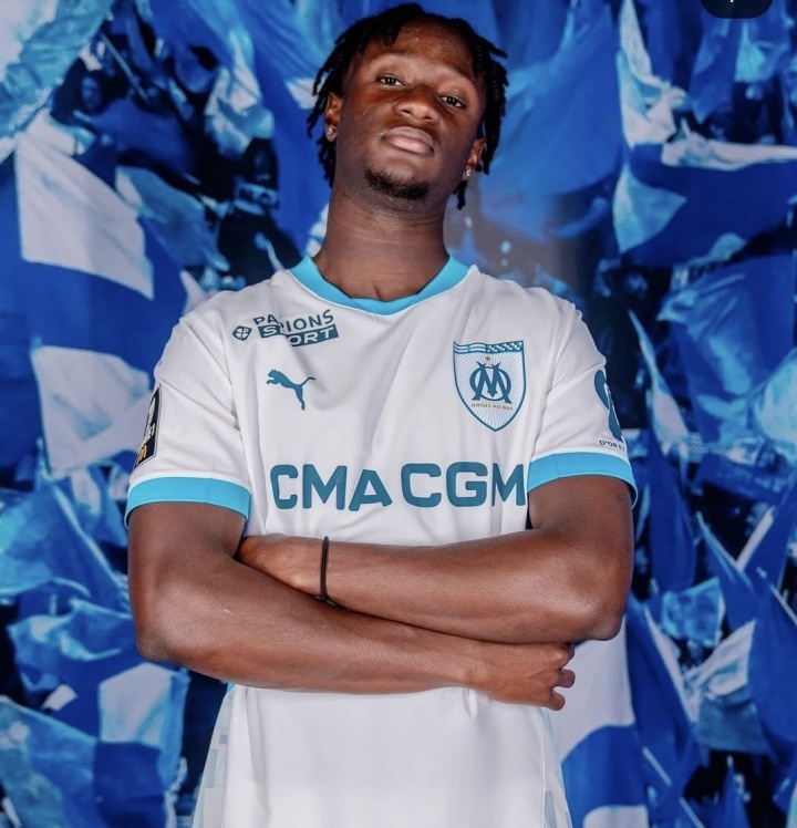 马赛纪录片揭露德泽尔比与科内矛盾，教练训练场上让球员回更衣室