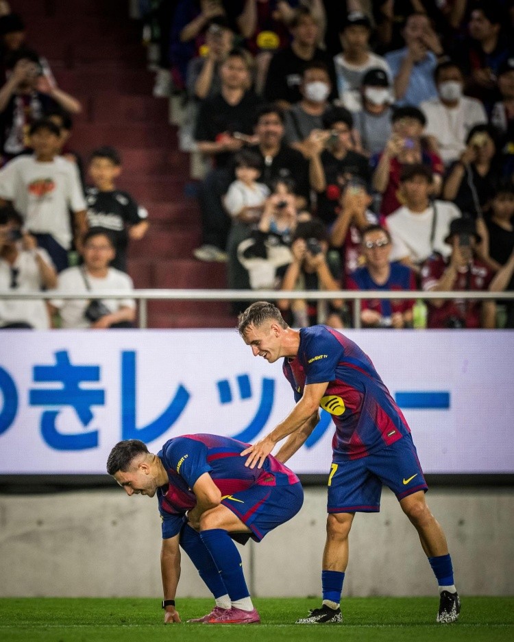 世体：巴德吉加盟巴萨后粉丝从6万涨破百万 海贼王庆祝动作抓眼球