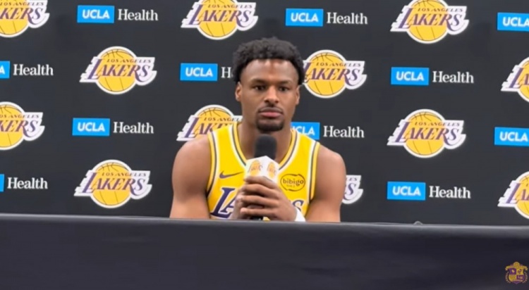 脱离父亲完全凭自己表现接受批判？布朗尼：这让我心态更加成熟