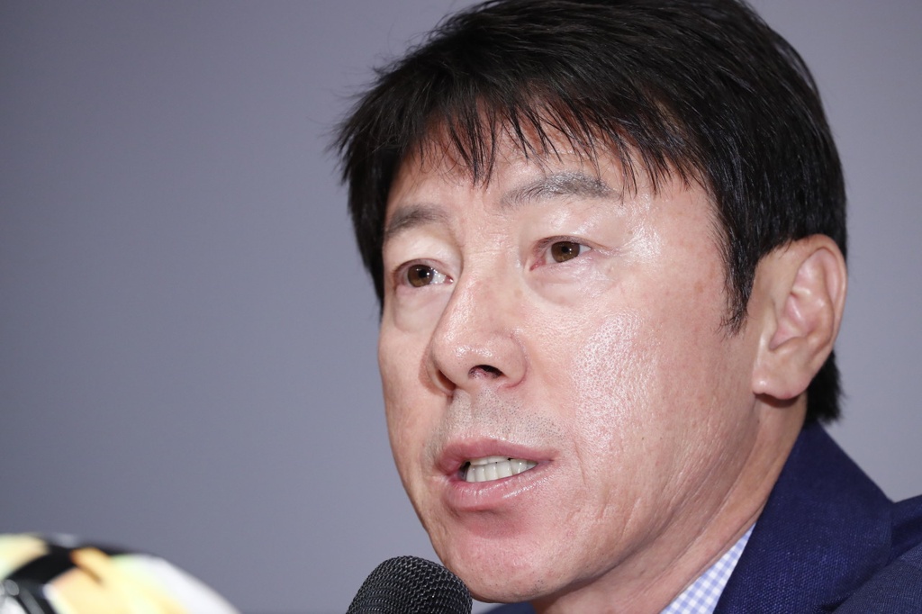 官方：出任蔚山HD主帅的申台龙，辞去韩国足协副主席职务