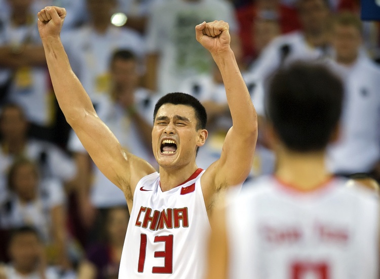 中国队亚洲杯辉煌：两次5连冠 姚明打爆河升镇 阿联扛球队进奥运