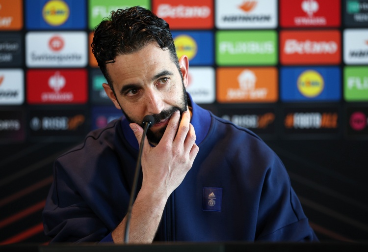 阿莫林：库尼亚和姆贝莫本可去欧冠队 曼联是世界最佳俱乐部