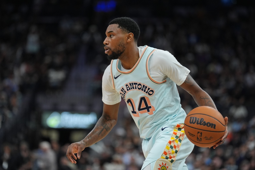 2022年马刺25号秀！开拓者官宣签下布雷克-韦斯利 合同为期一年