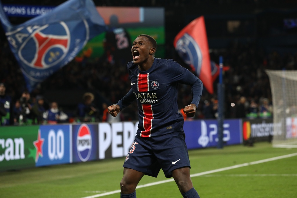 还有谁？门德斯半年对位萨拉赫、萨卡、亚马尔、奥利塞、维尼修斯