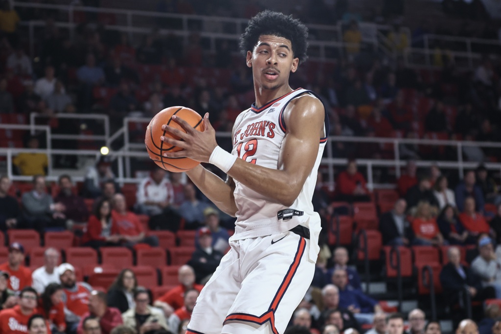 记者：凯尔特人给爵士的两个次轮签分别来自2027年和2031年