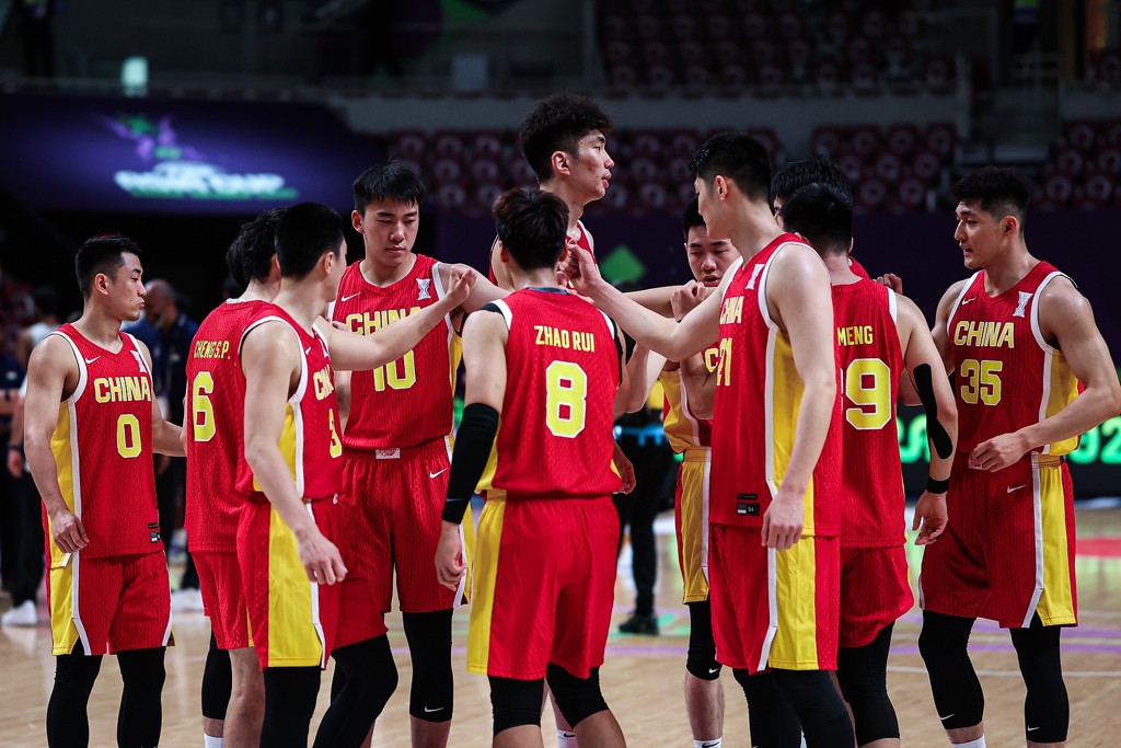 媒体人：感谢中国男篮&郭士强指导的坚持 把看球的快乐带回给我们