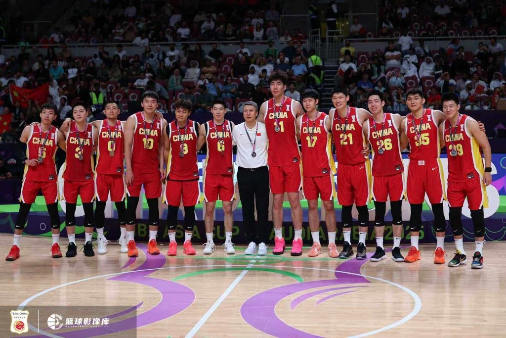 FIBA给男篮300万？直播吧辟谣：FIBA无亚洲杯奖金 但中国篮协会发