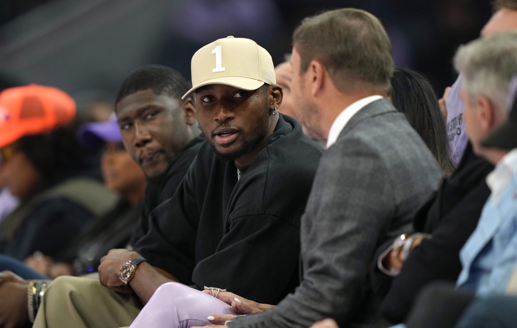 名记：库明加争取球员选项但勇士寸步不让 双方未讨论报价截止日